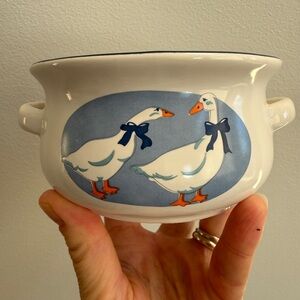 Vintage country goose soup mug